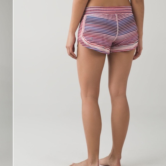 Lululemon Make A Move Short
Twisted Dune Minty Pink Alarming Size 4 - Picture 4 of 16